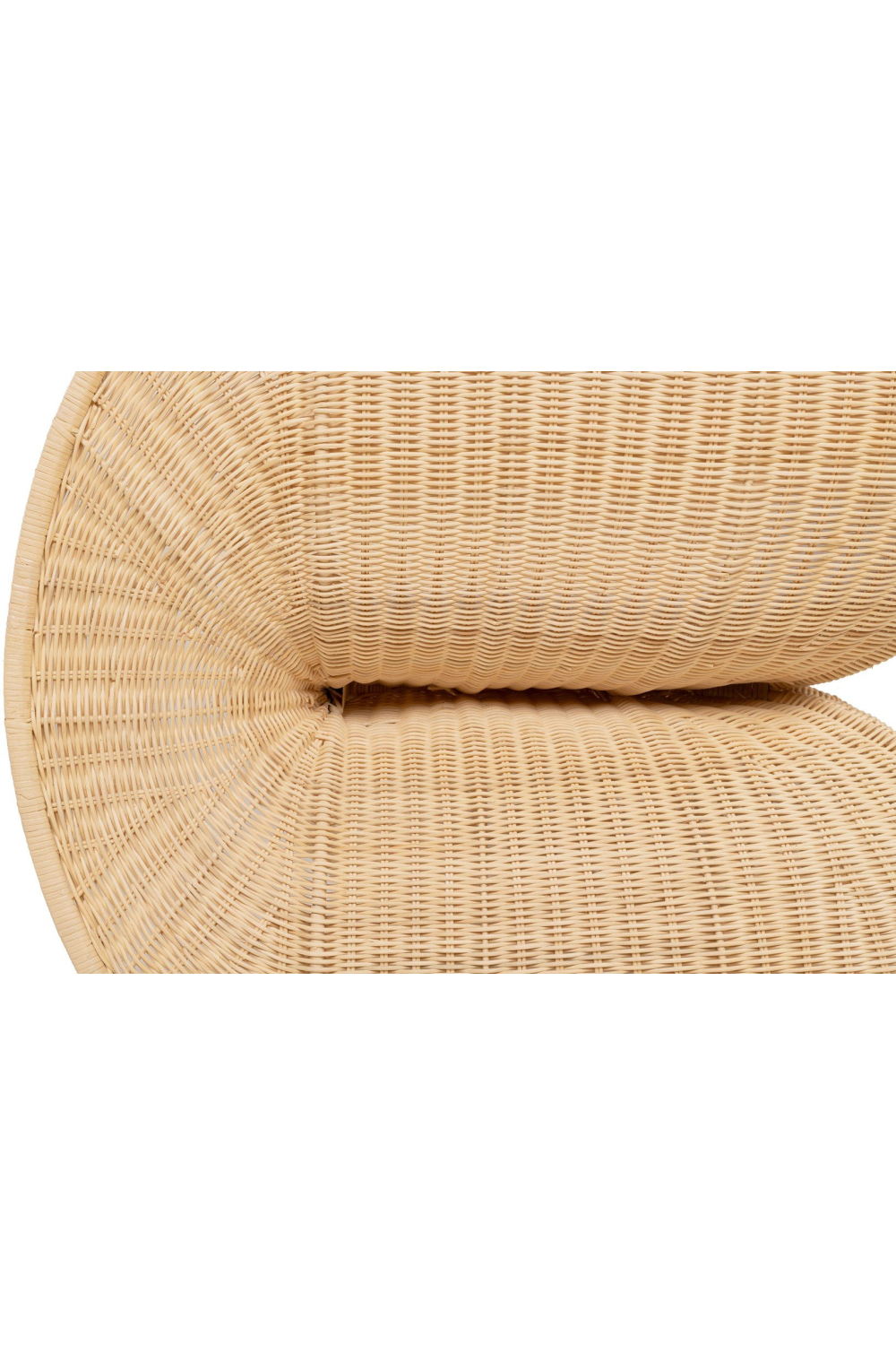Rattan Curved Lounge Chair | Versmissen Fole | Oroa.com