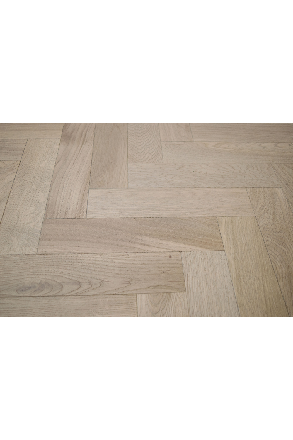 Natural Oak Bar Table | Versmissen Herringbone | Oroa.com