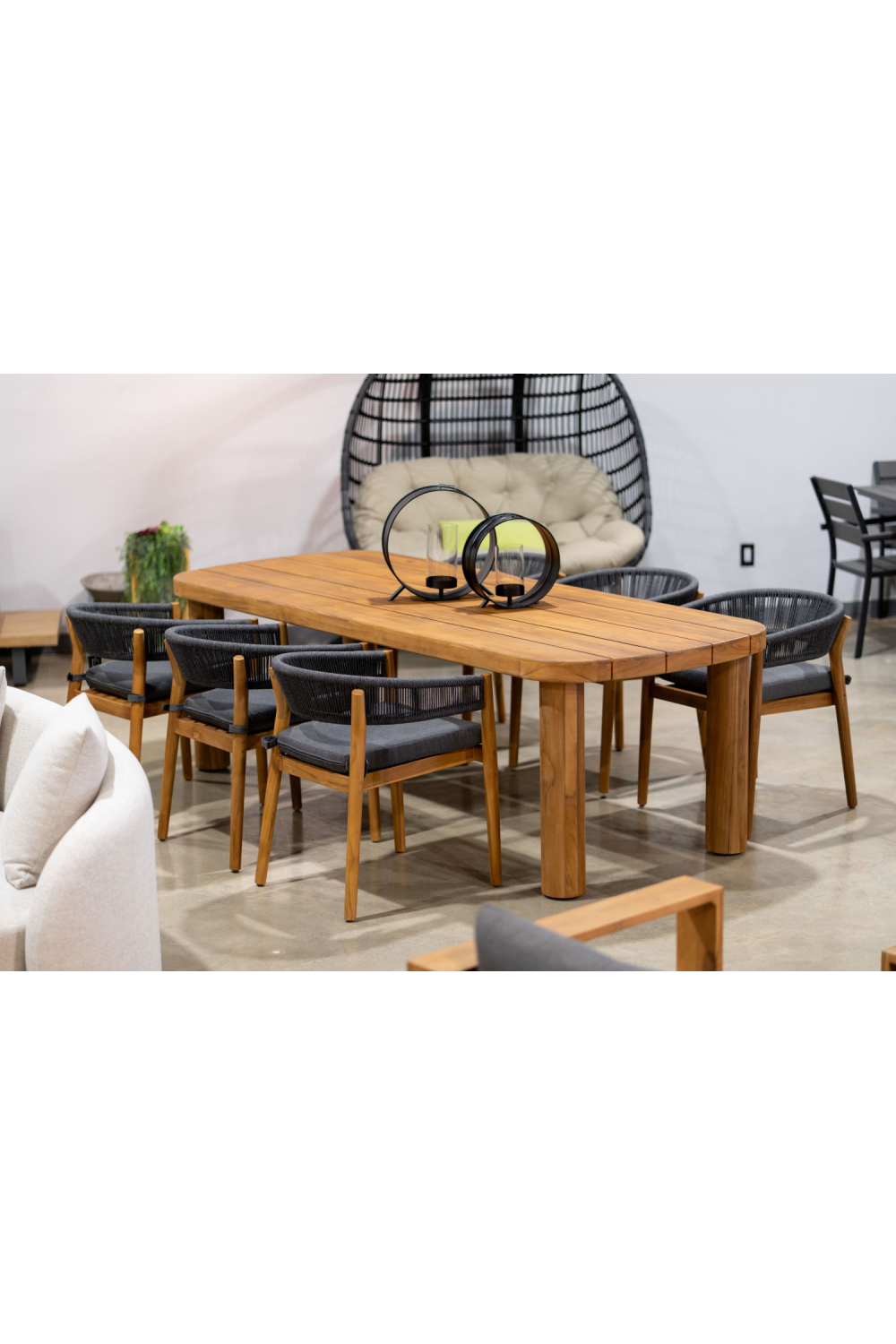 Outdoor Natural Teak Dining Table | OROA Modern Kamari | Oroa.com