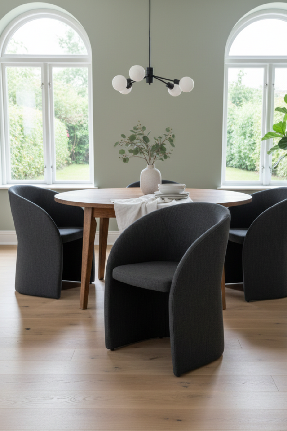 Art Deco Dining Chair | OROA Modern Brea | Oroa.com