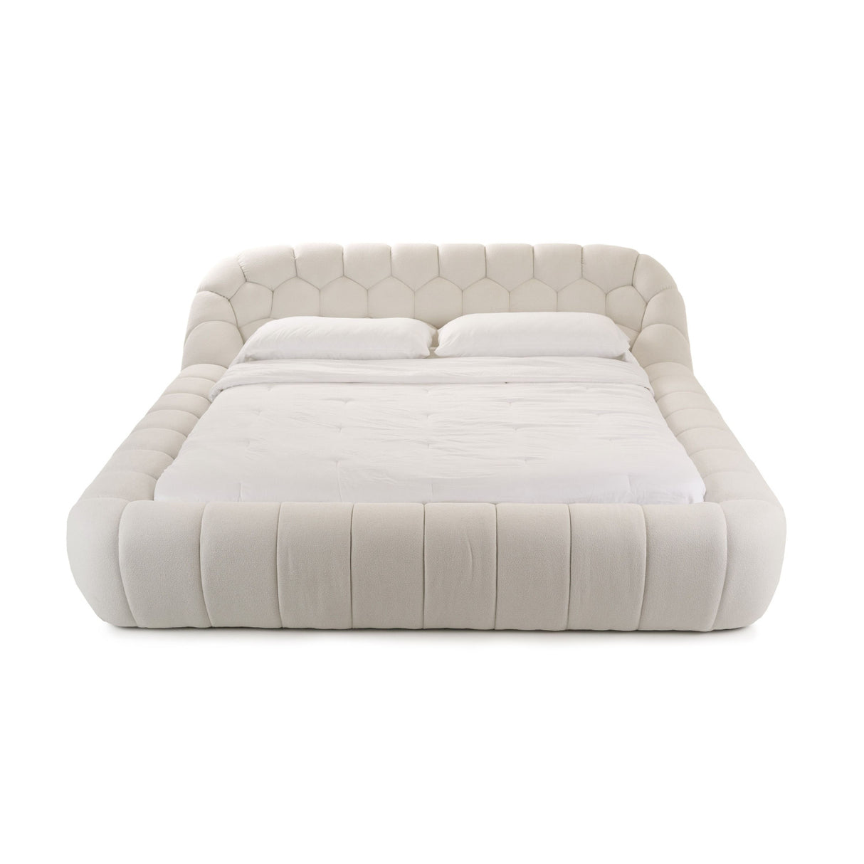 Off-white Hexagonal Tufted Bed | OROA Modern Yolonda | Oroa.com