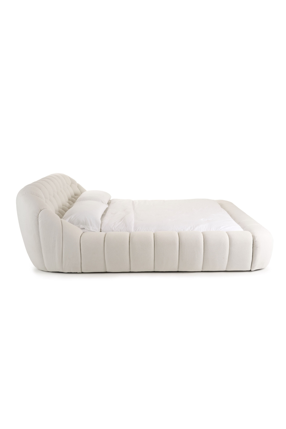 Hexagonal Tufted Queen Bed | OROA Modern Yolonda | Oroa.com