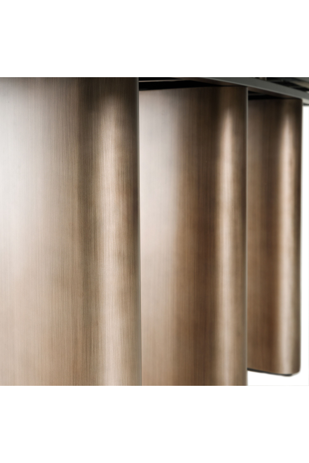 White Ceramic Dining Table | Oroa.com