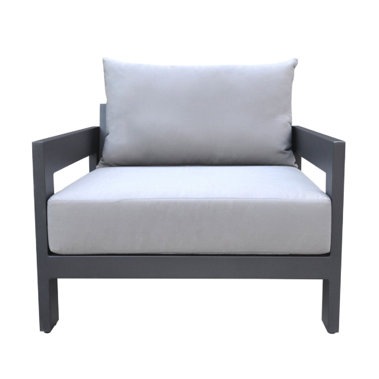 Aluminum-Framed Outdoor Lounge Chair | OROA Modern Wake