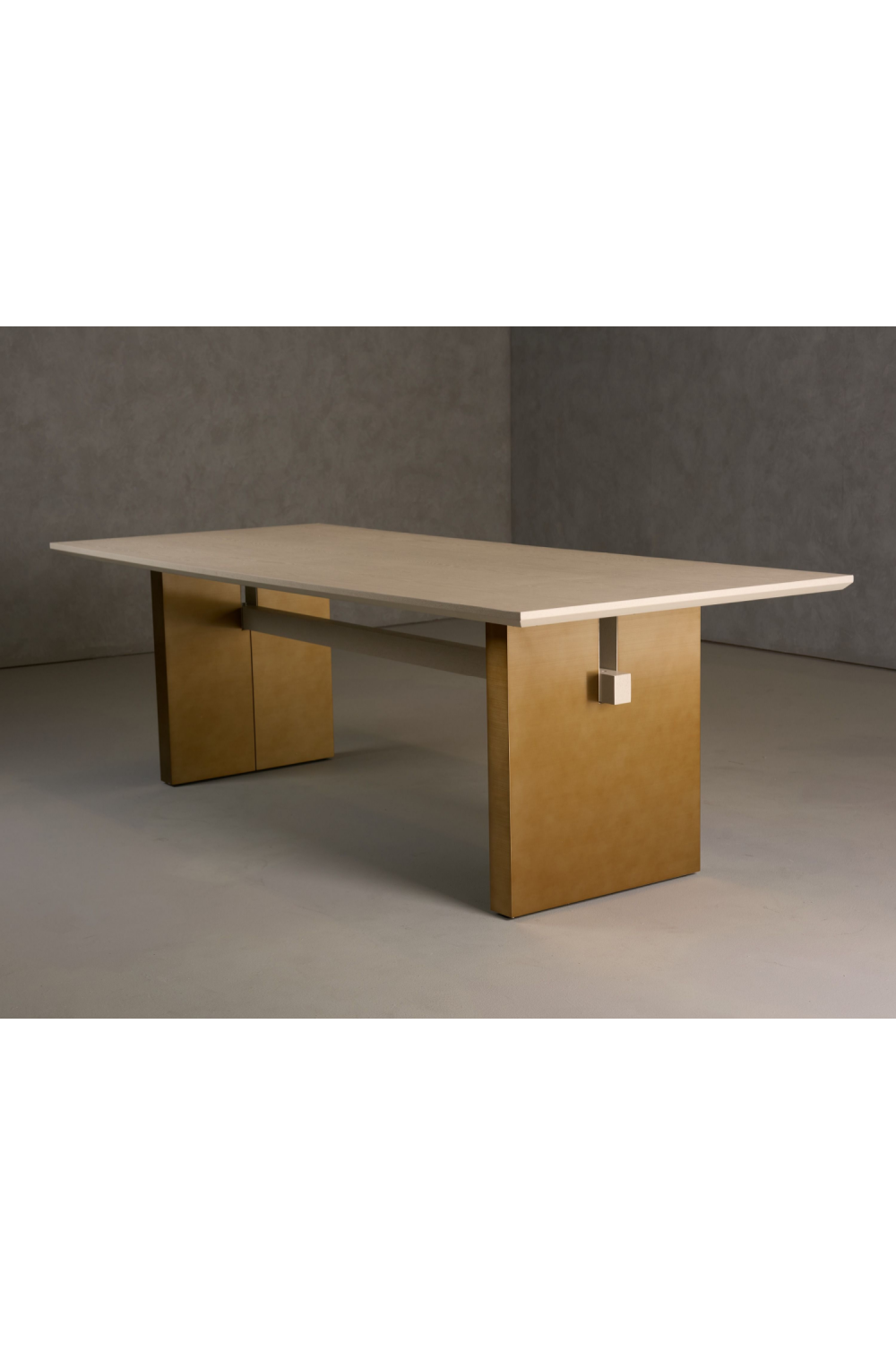 Cream Ash Veneer Dining Table | OROA Modern Angus | Oroatrade.com