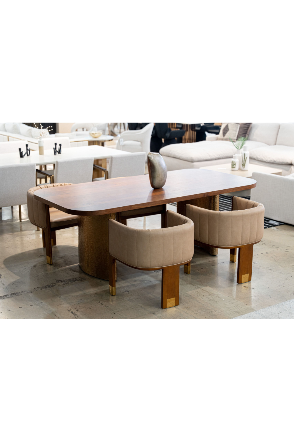 Wanut Veneer Dining Table | OROA Modern Marjorie | Oroa.com