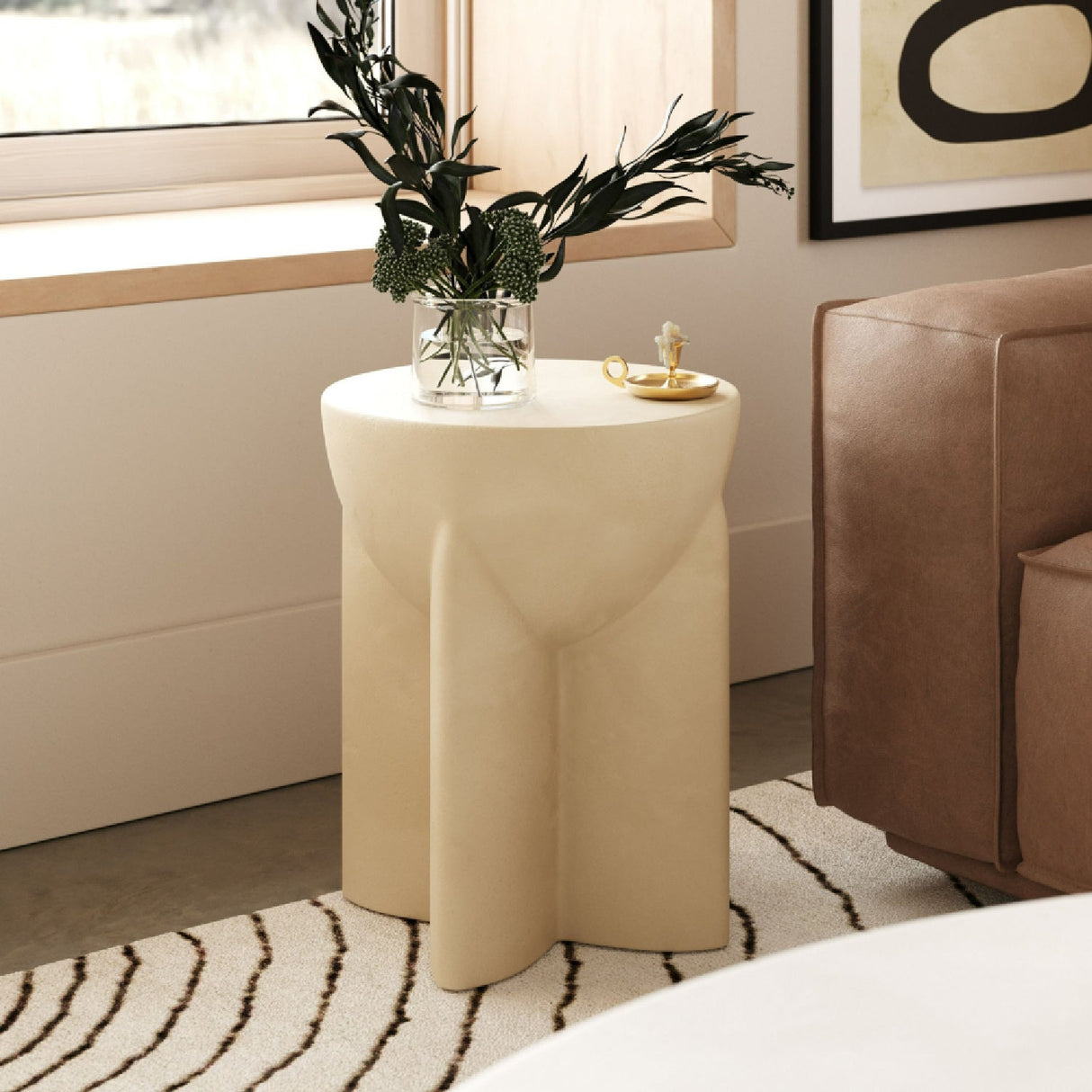 Concrete Round End Table – Elsa – alternate view 11