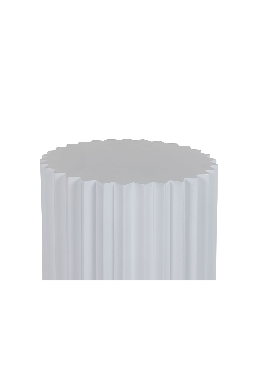 Ribbed Cylindrical End Table | OROA Modern Evadale | Oroa.com