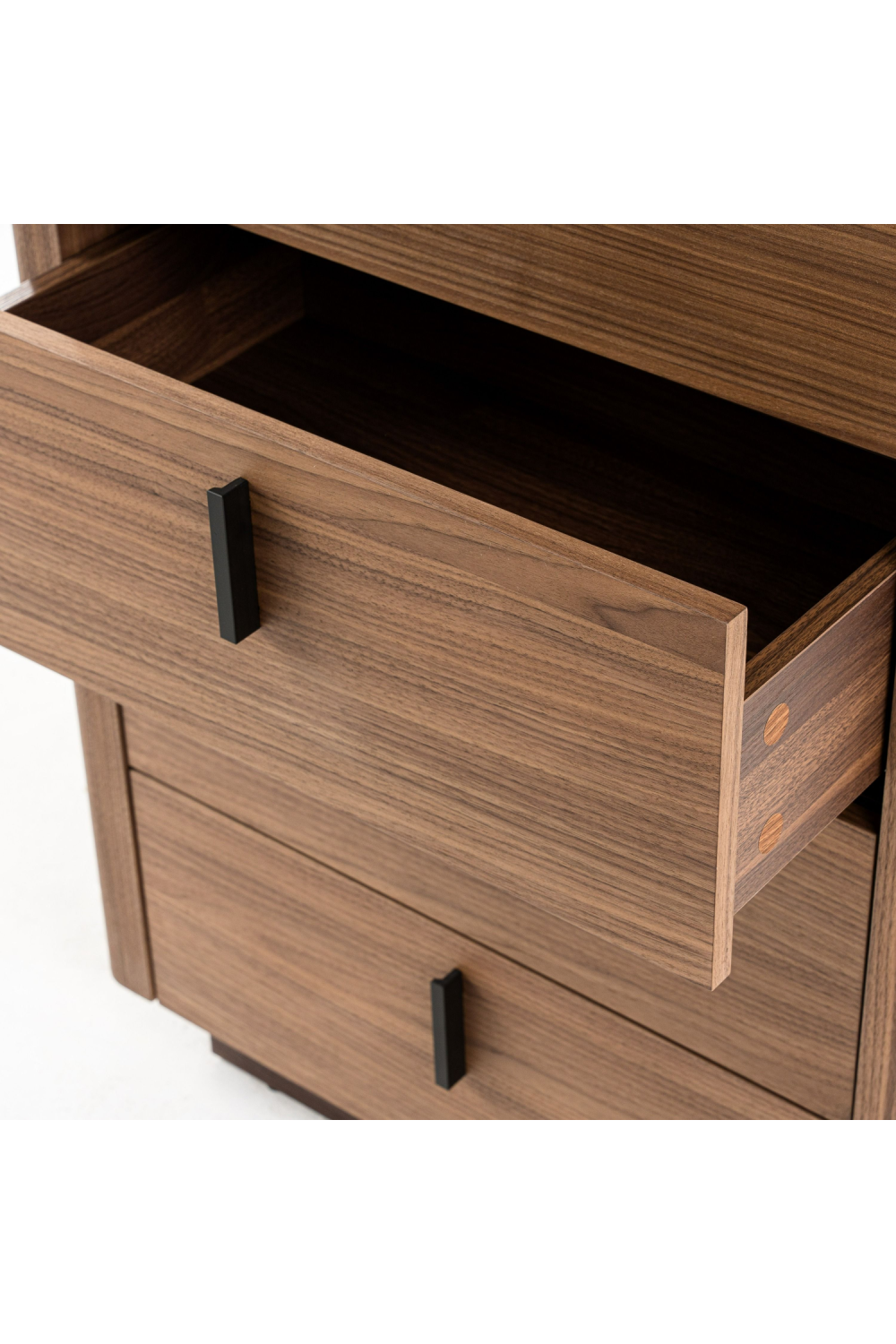 5-Drawer Walnut Chest | Oroa.com