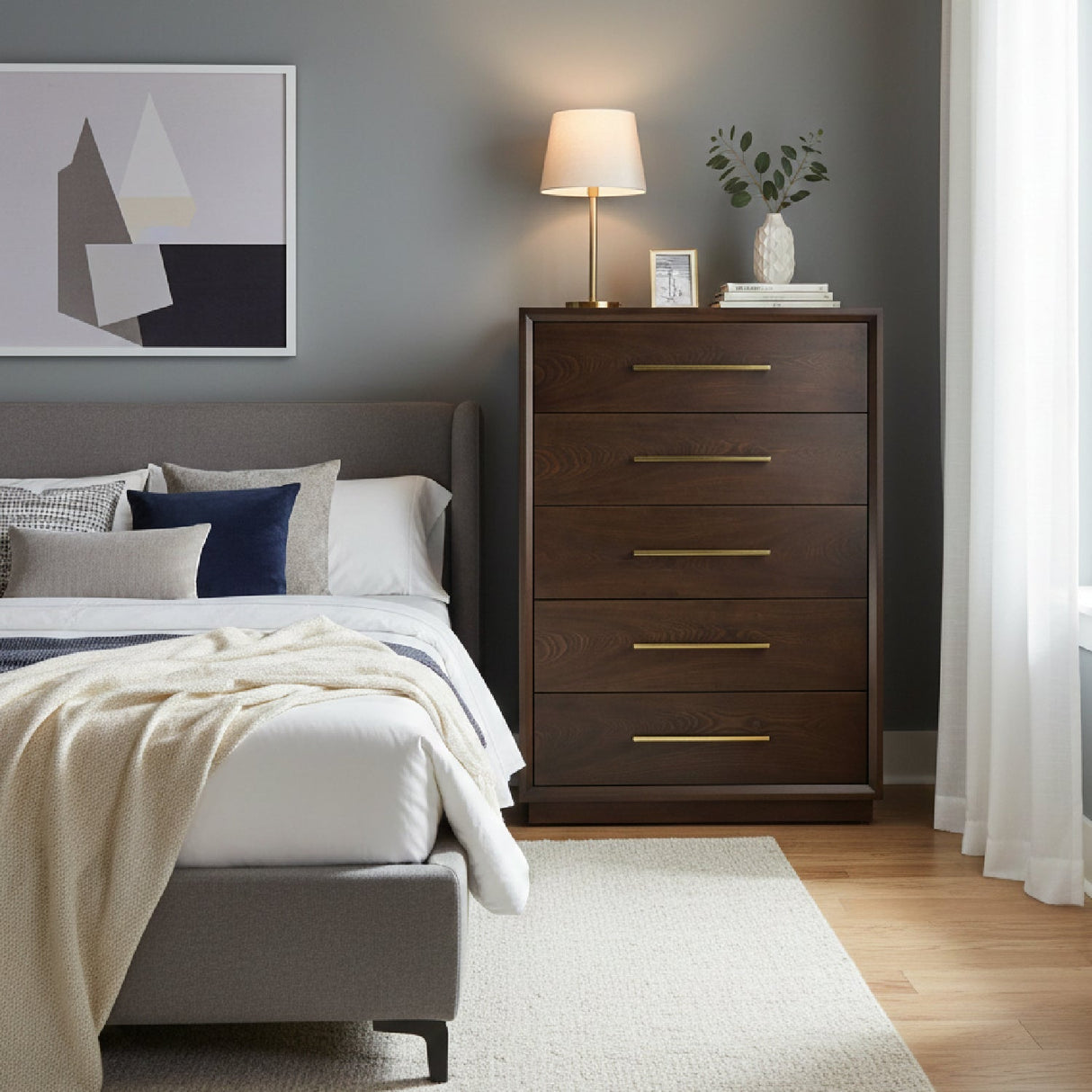 Brown Oak 5-Drawer Chest | OROA Modern Manhattan | Oroa.com
