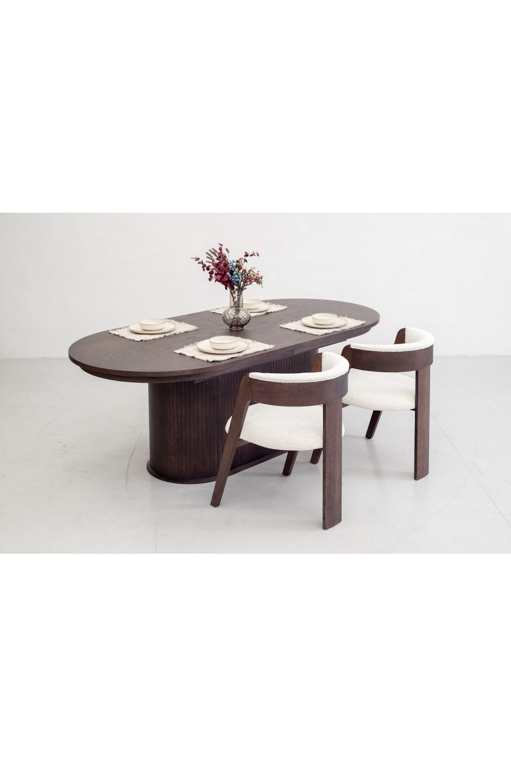 Oak Extendable Dining Table | OROA Modern Walz | Oroa.com