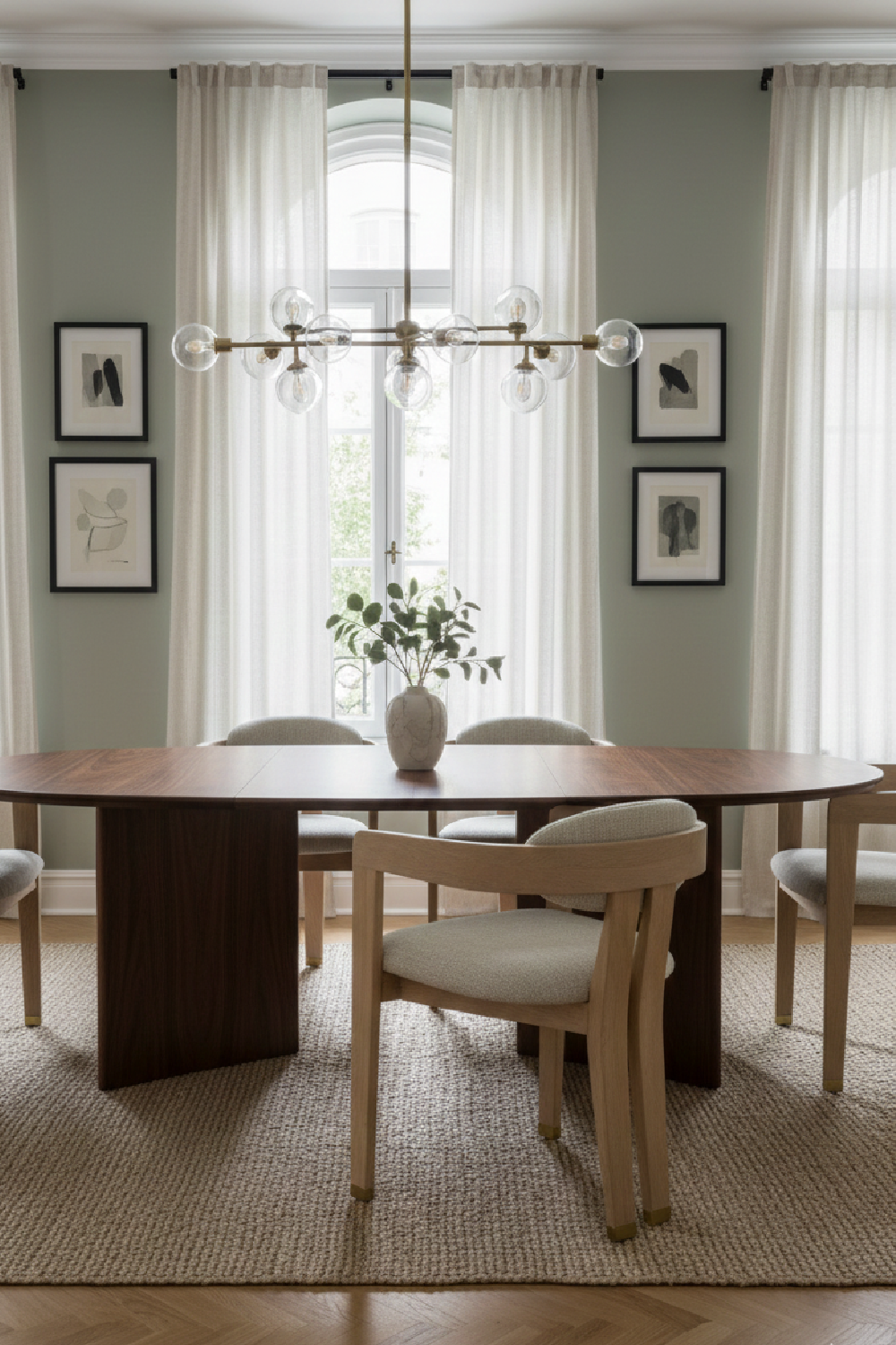 Oak-Framed Dining Chair | OROA Modern Belton | Oroa.com