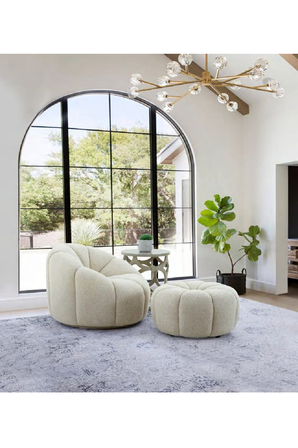 Central-Tufted White Sherpa Ottoman | OROA Modern Gadson | Oroa.com