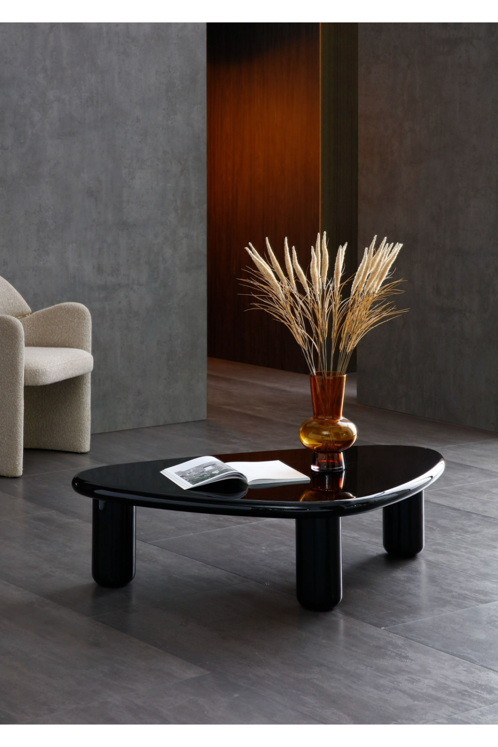 Black Triangular Coffee Table | OROA Modern CT107 | Oroa.com