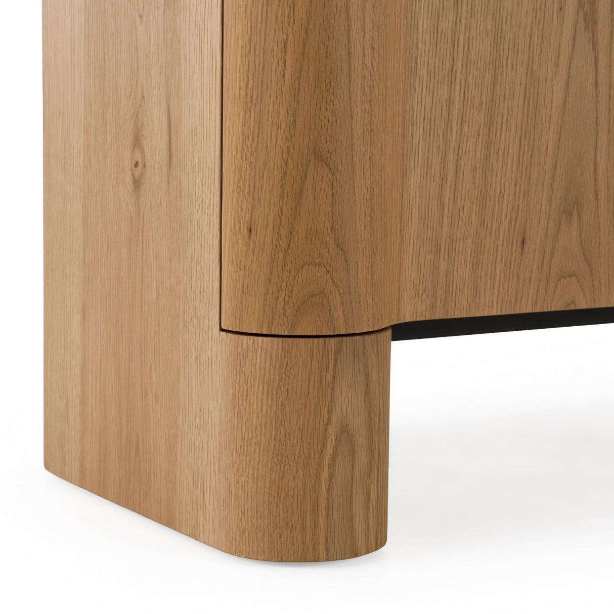 White Oak 4-Door Sideboard | OROA Modern Walbrook - www.oroa.com