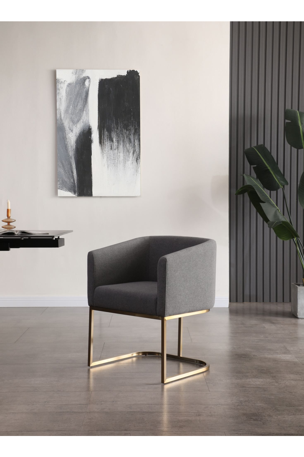U-Shaped Brass Base Dining Chair | Oroa.com