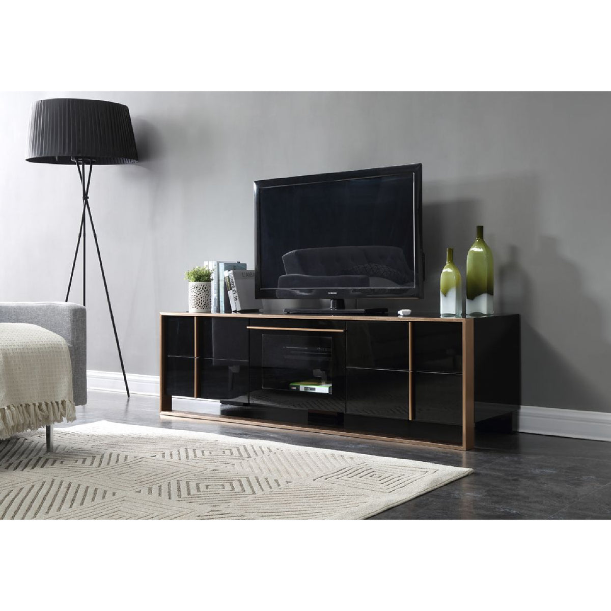 Black 4-Drawer TV Stand | OROA Modern Cartier
