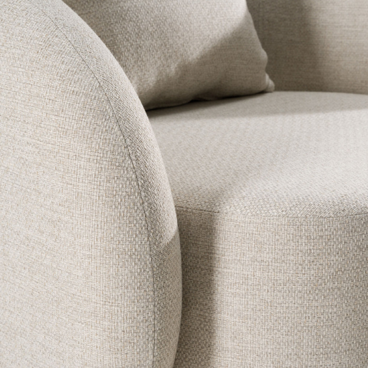 Beige Outdoor Lounge Chair | OROA Modern Tabarca