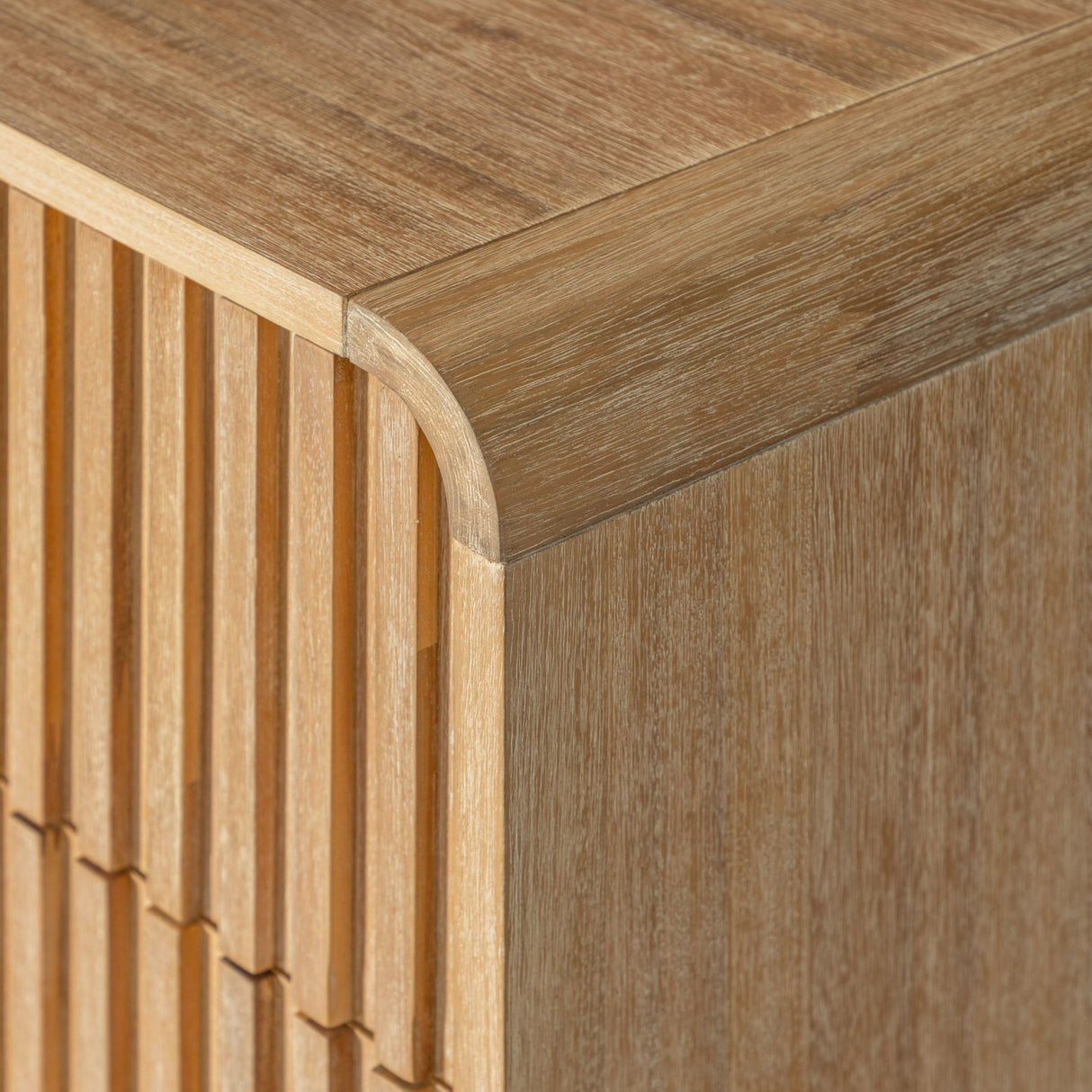 Natural Oak 4-Drawer Chest | Oroa.com