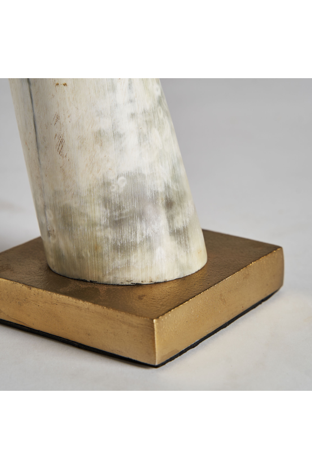 Two-Toned Horn Decor Figure | Oroa.com