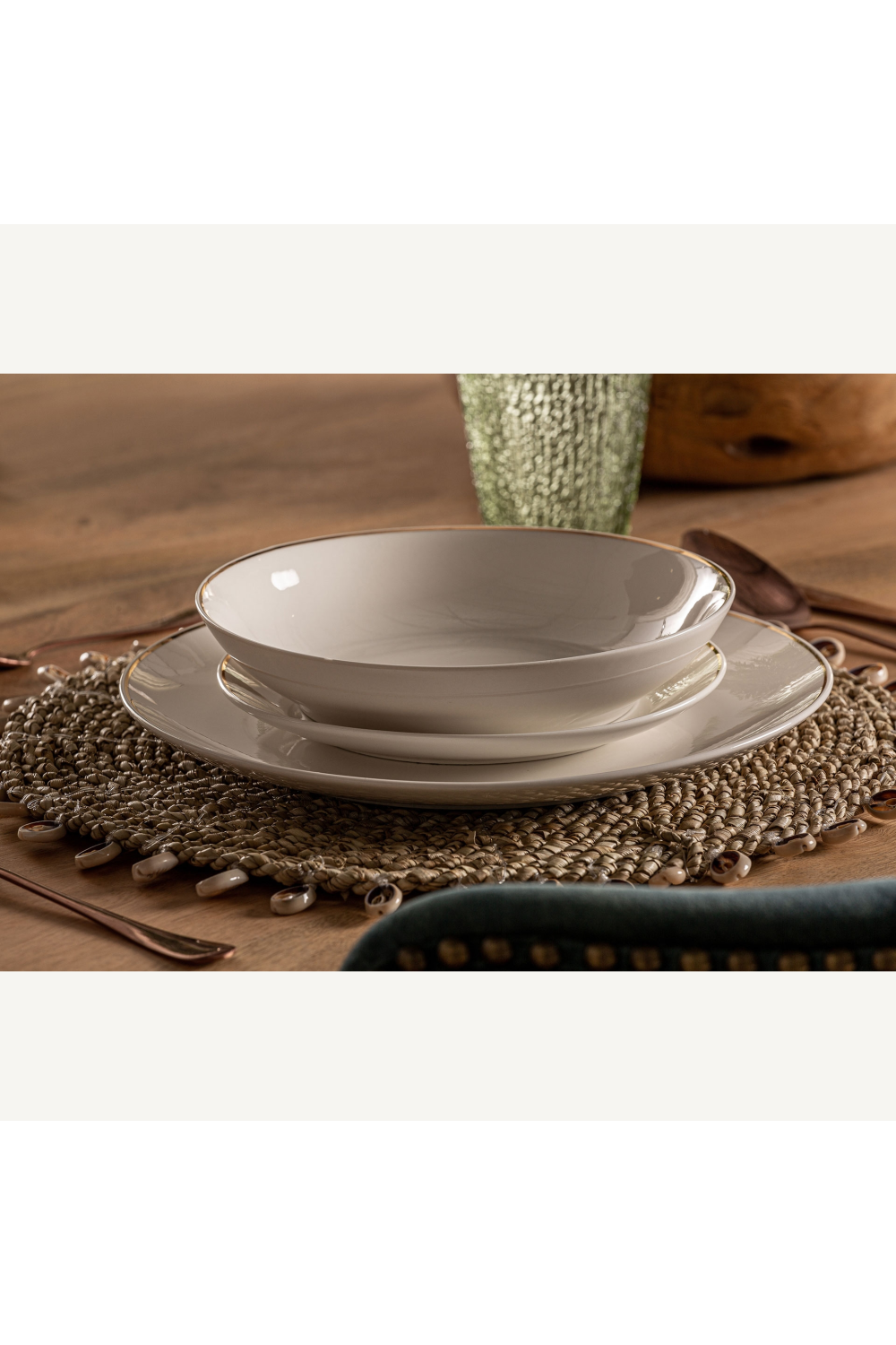 Gold Embossed White Dinnerware (18) | Vical Home Greg | Oroa.com