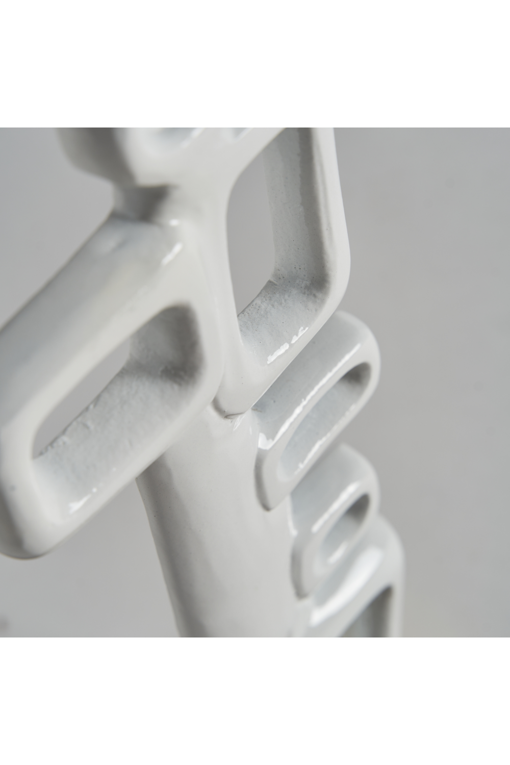 White Aluminum Decor Figure (2) | Oroa.com