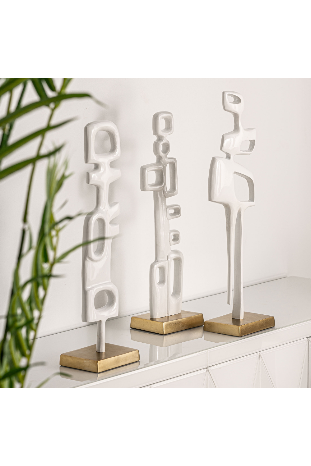 White Aluminum Decor Figure (2) | Oroa.com