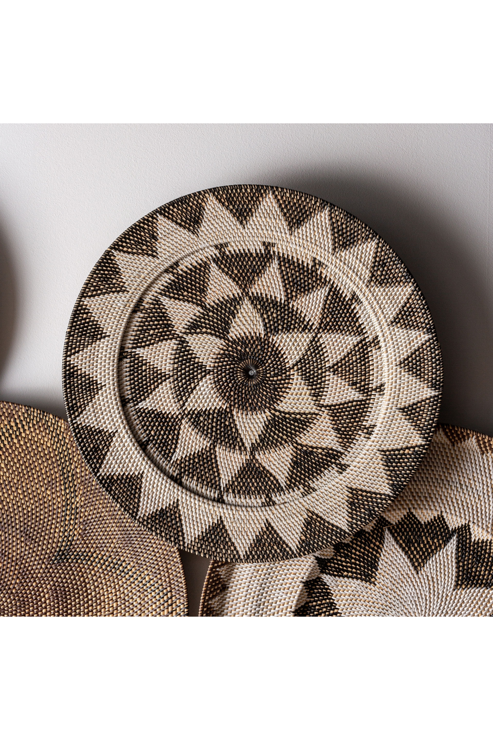 Round Patterned Rattan Wall Decor L | Vical Home Zirba | Oroa.com