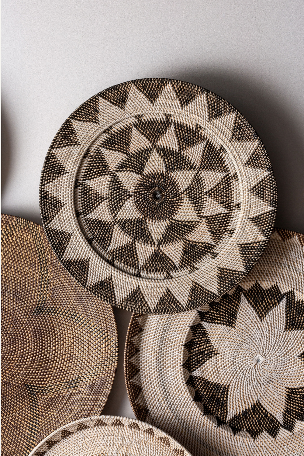 Round Patterned Rattan Wall Decor L | Vical Home Zirba | Oroa.com