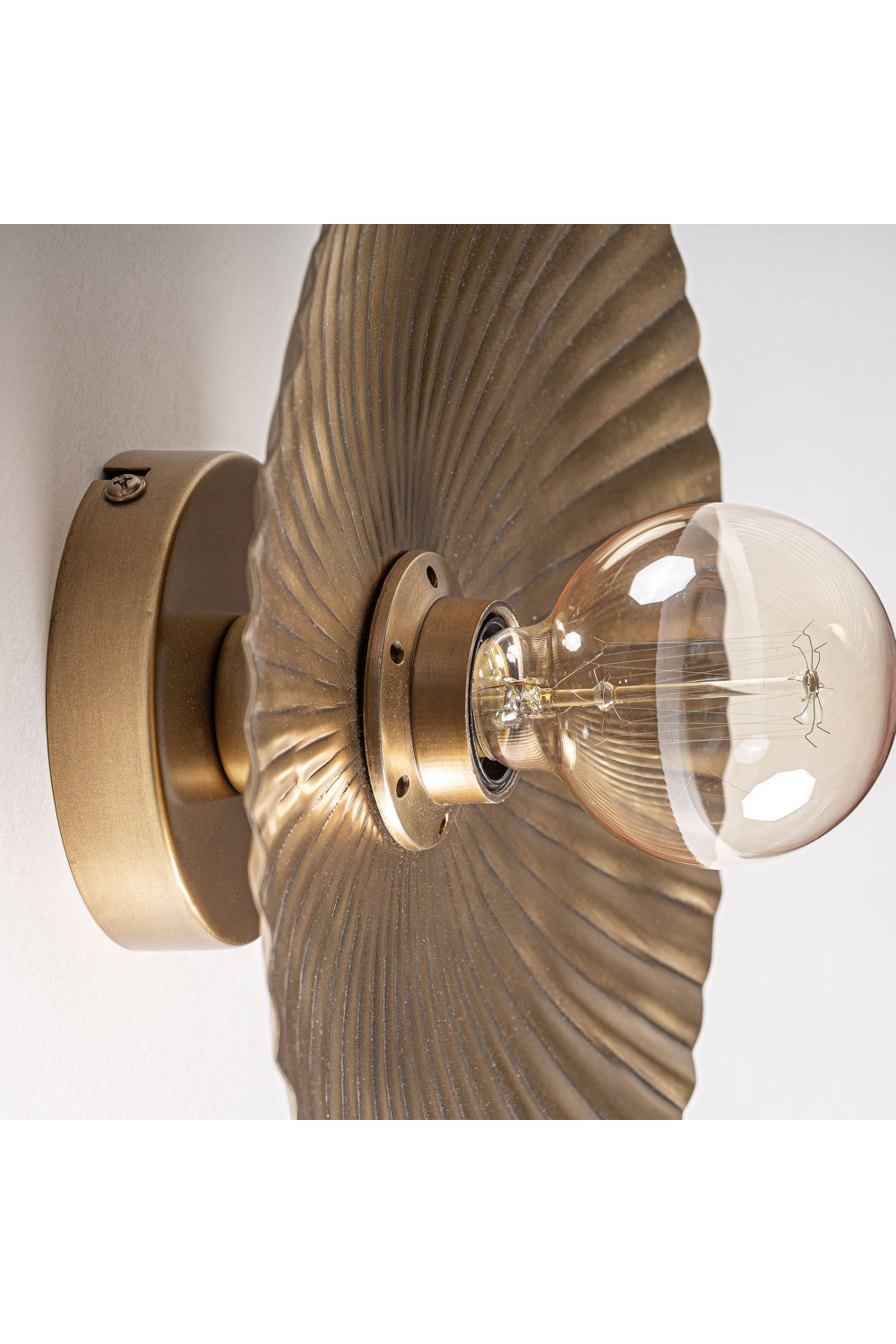 Gold Fluted Wall Lamp | Vical Home Jakle | Oroa.com