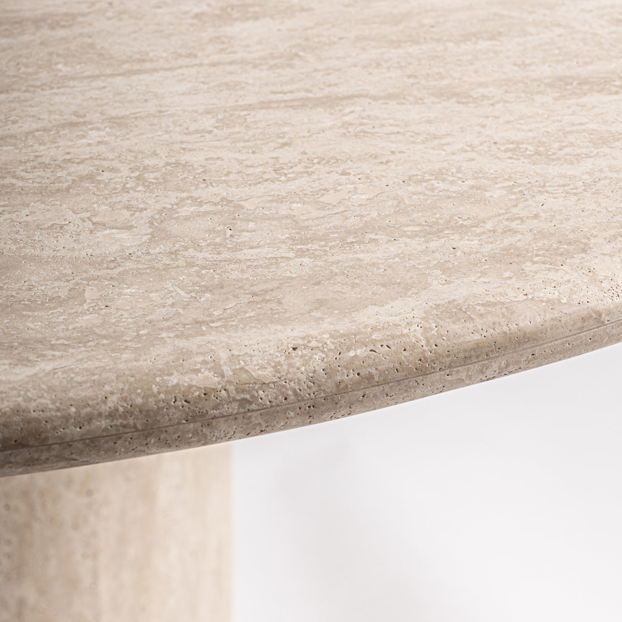 Beige Travertine Round Dining Table | Oroa.com
