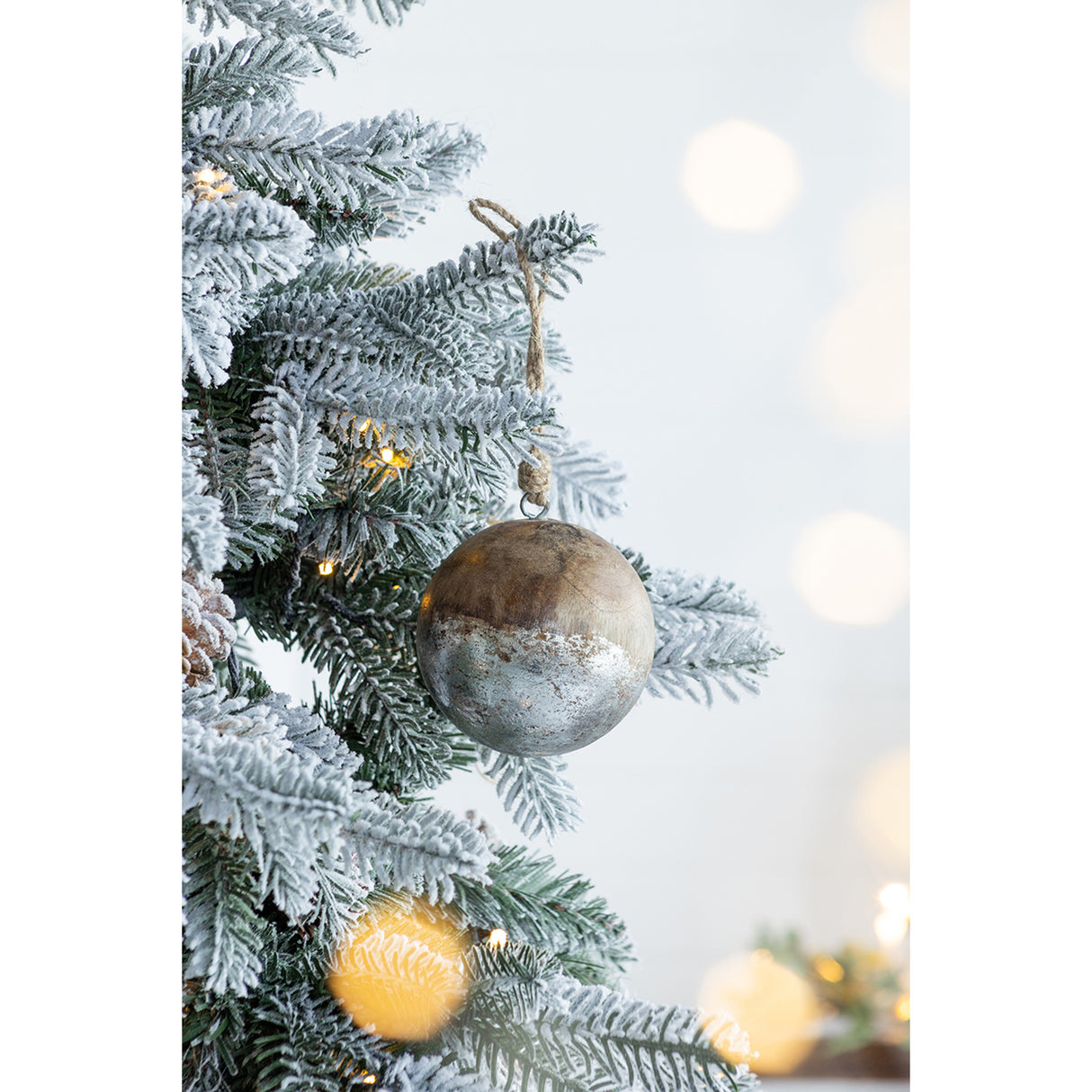 Wood Decorative Hanging Ball Christmas Tree Ornaments (4) | OROA