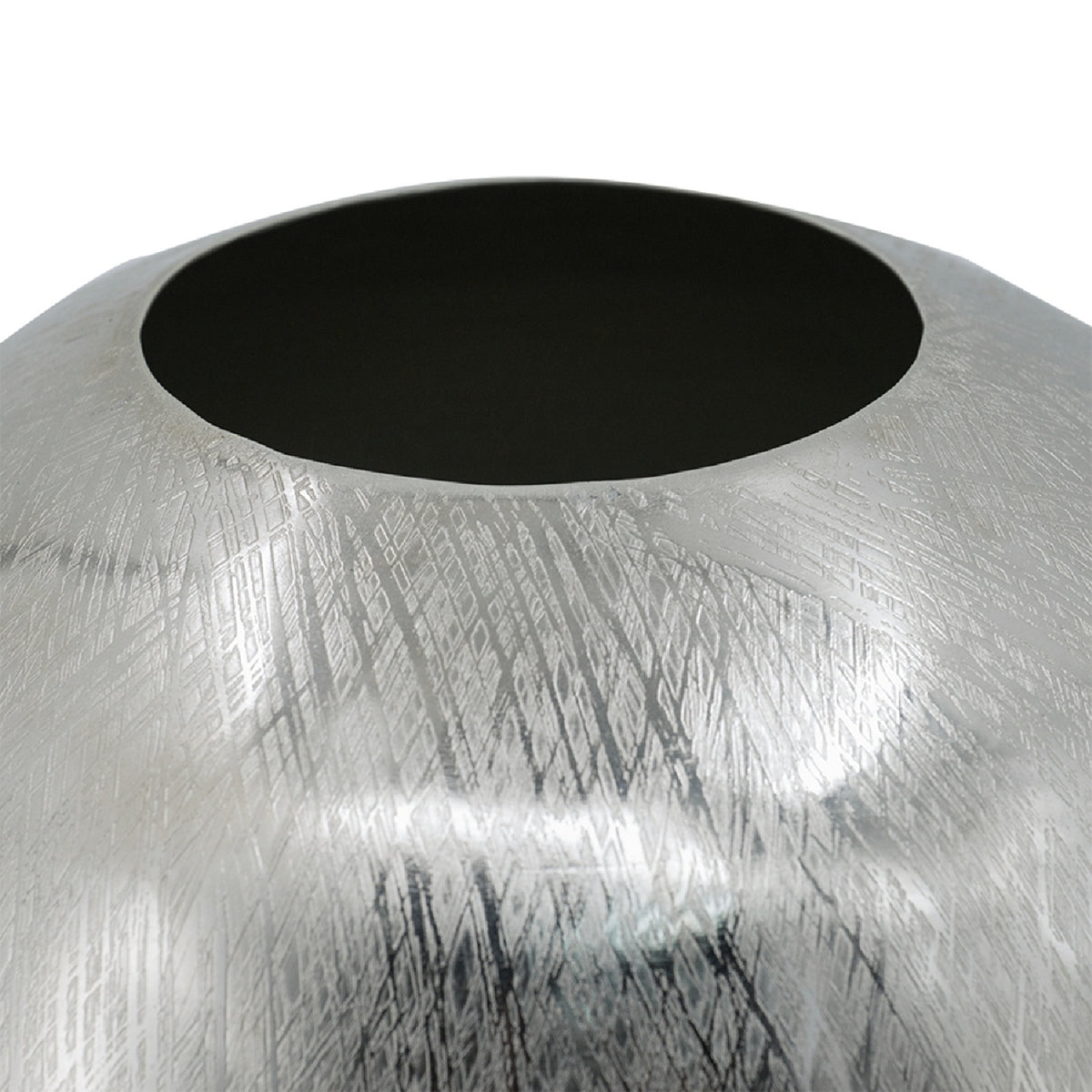 Aluminum Decorative Vase | OROA