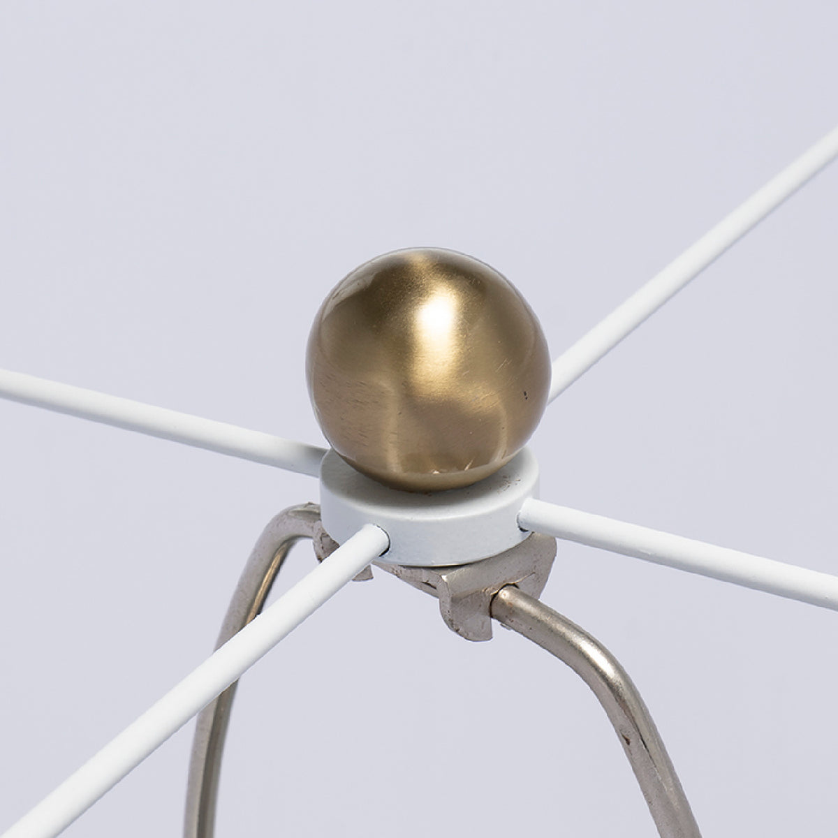 Gold and White Cylinder Table Lamp | OROA