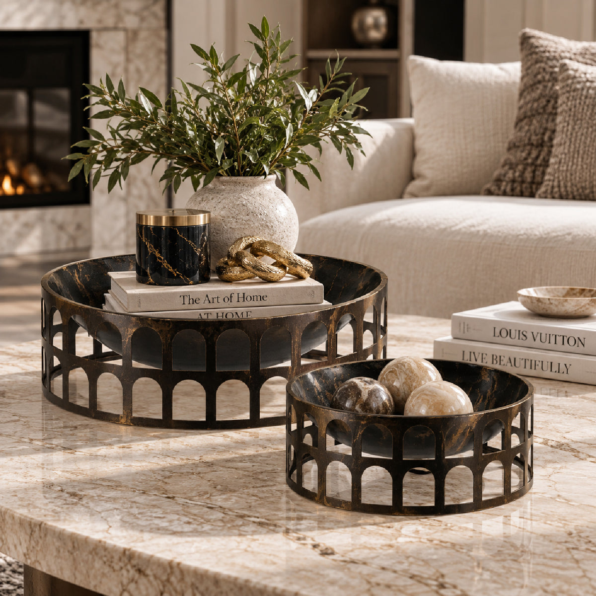 Round Iron Trays with Black and Gold Finish | OROA