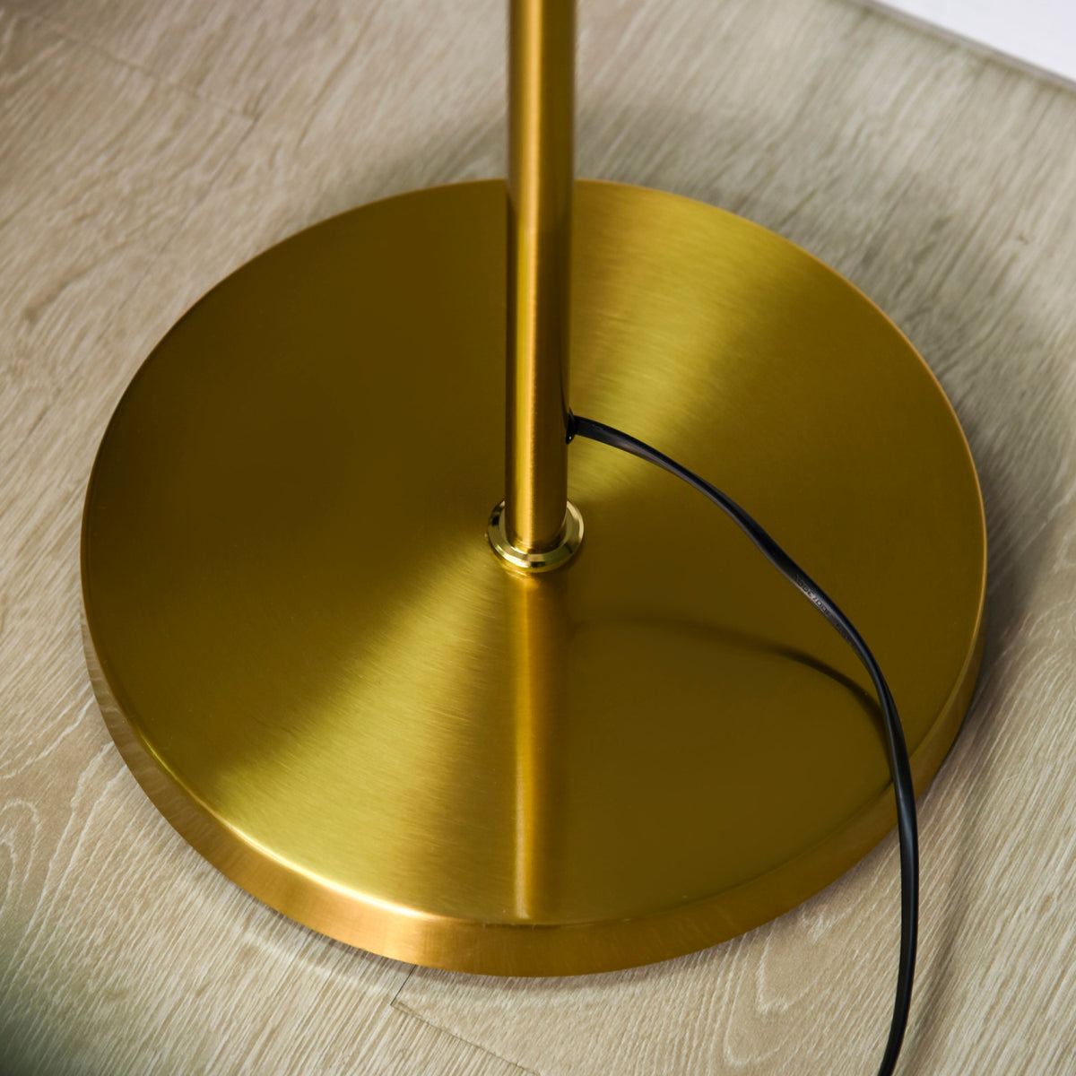 Modern Tree Standing Floor Lamp | OROA