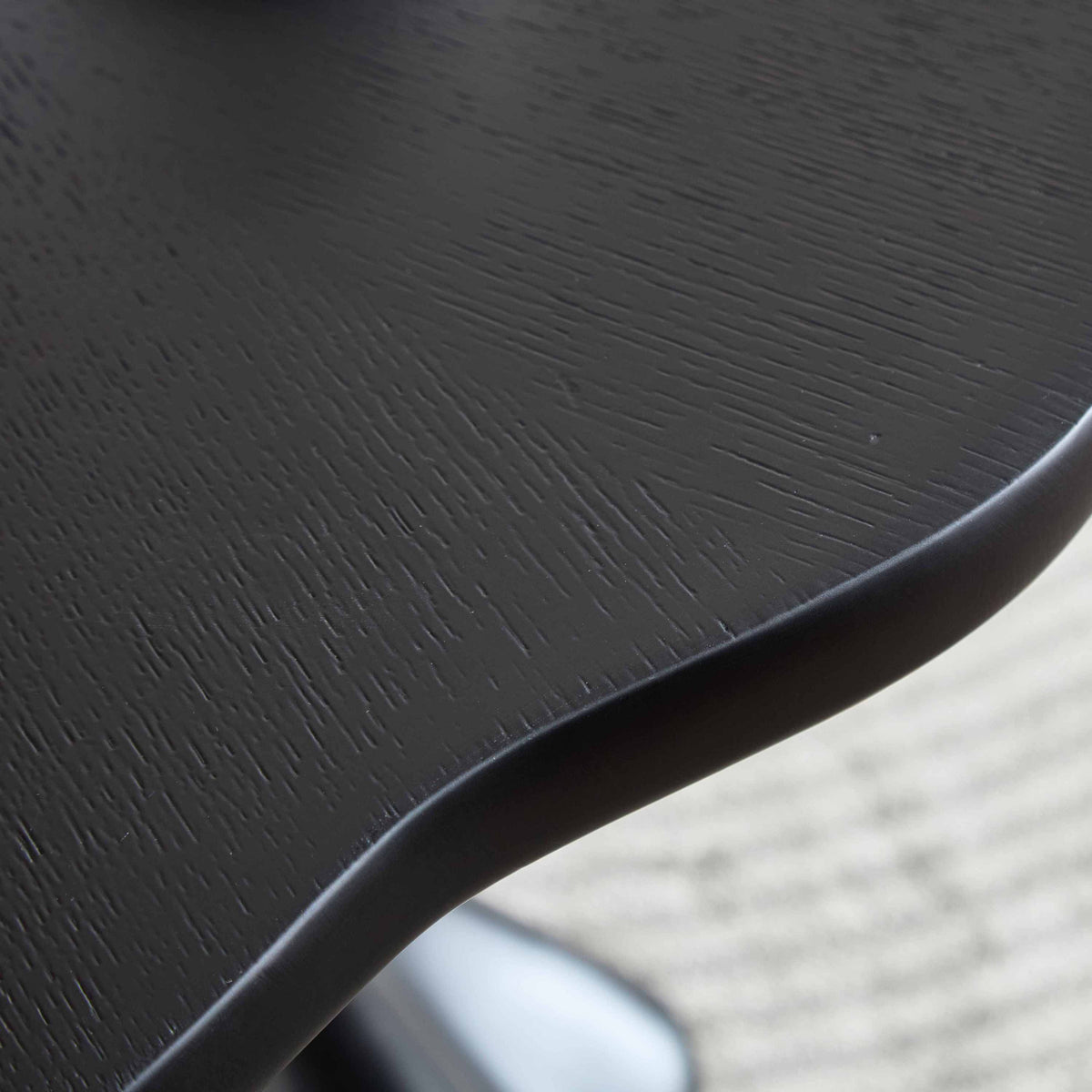 Black Sculptural Petal Dining Table | OROA