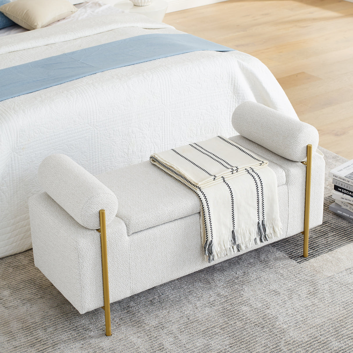 White Upholstered Linen Storage Bench | OROA
