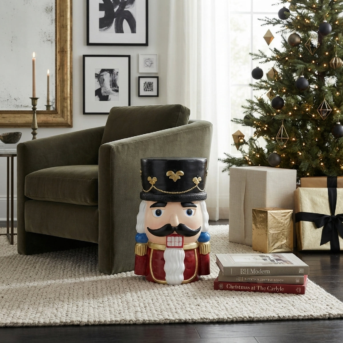 Classic Nutcracker Soldier Christmas Stool | OROA