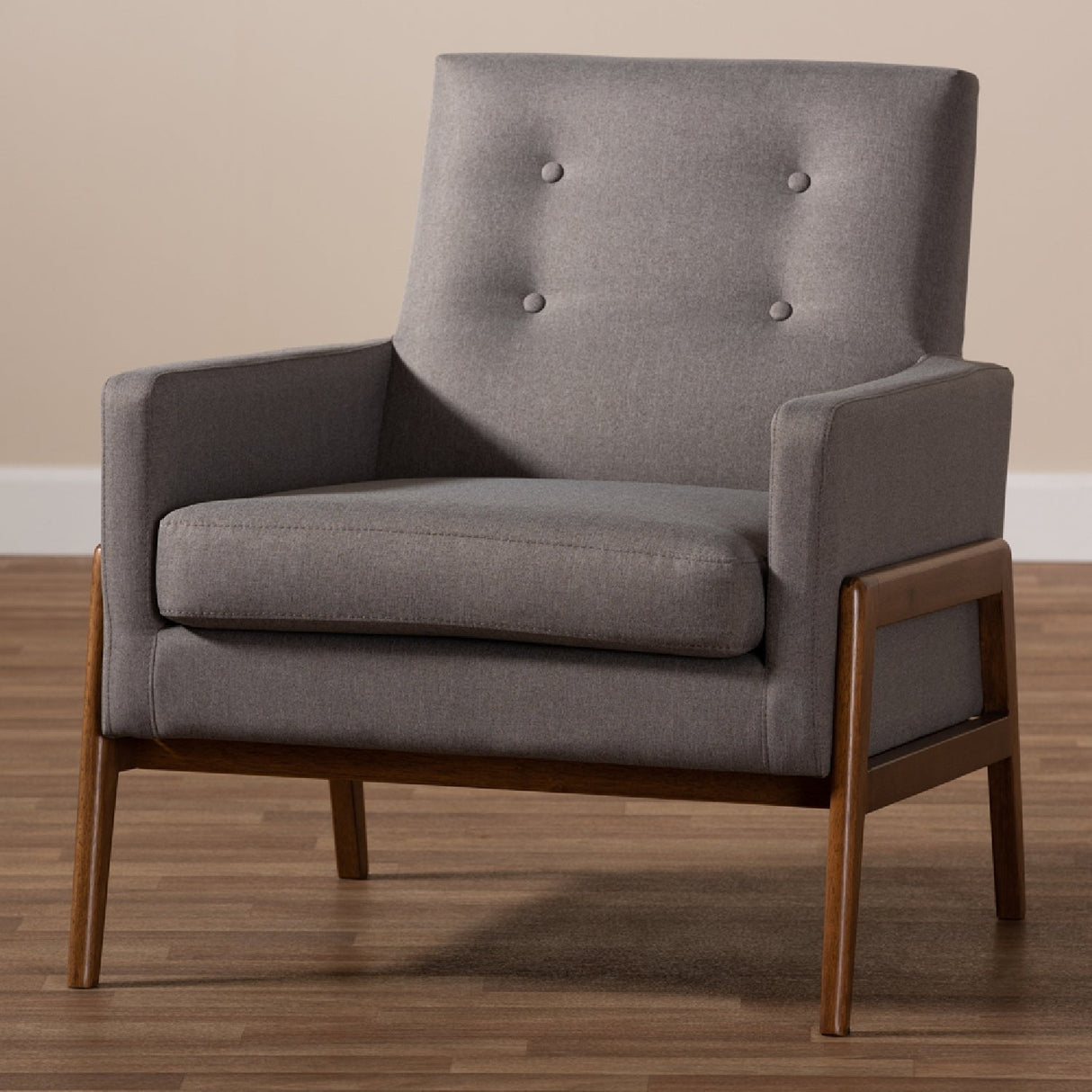Button Tufted Back Lounge Chair | Bali Loom Perris | Oroa.com