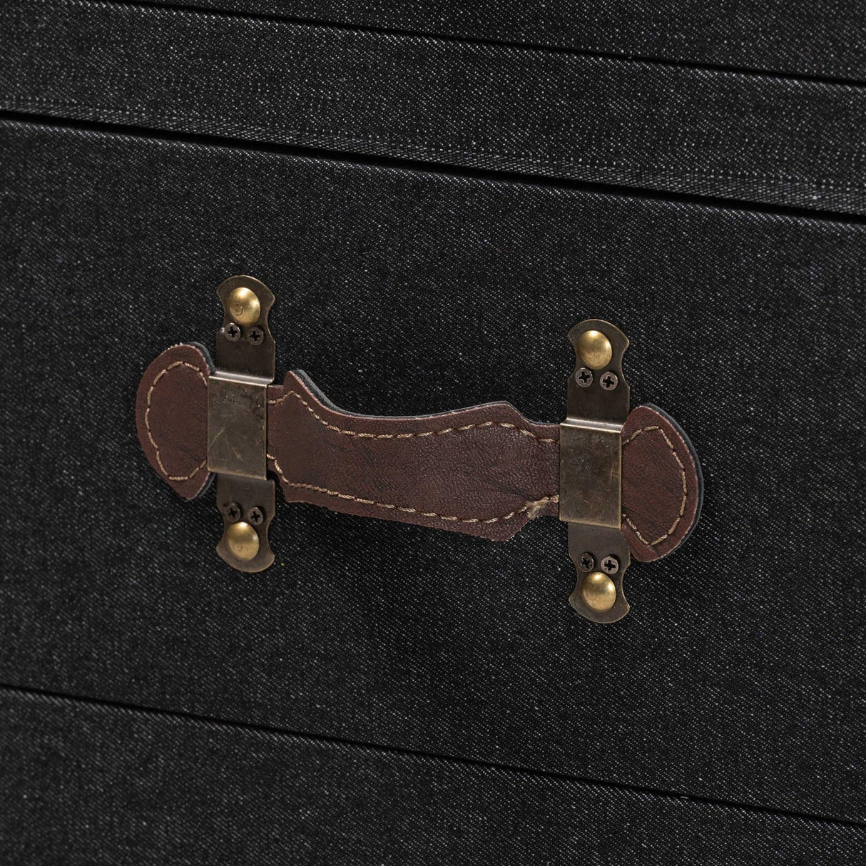 Black Canvas Trunk End Table | Bali Loom Laura | Oroa.com