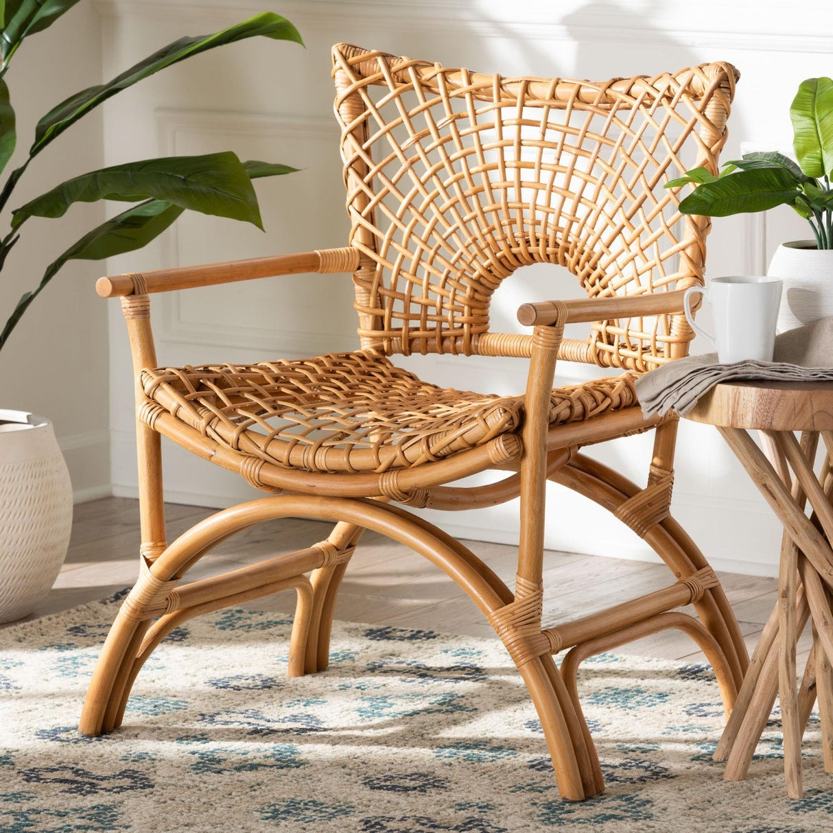 Modern European furniture - Curved Seat Rattan Accent Chair - www.oroa.com