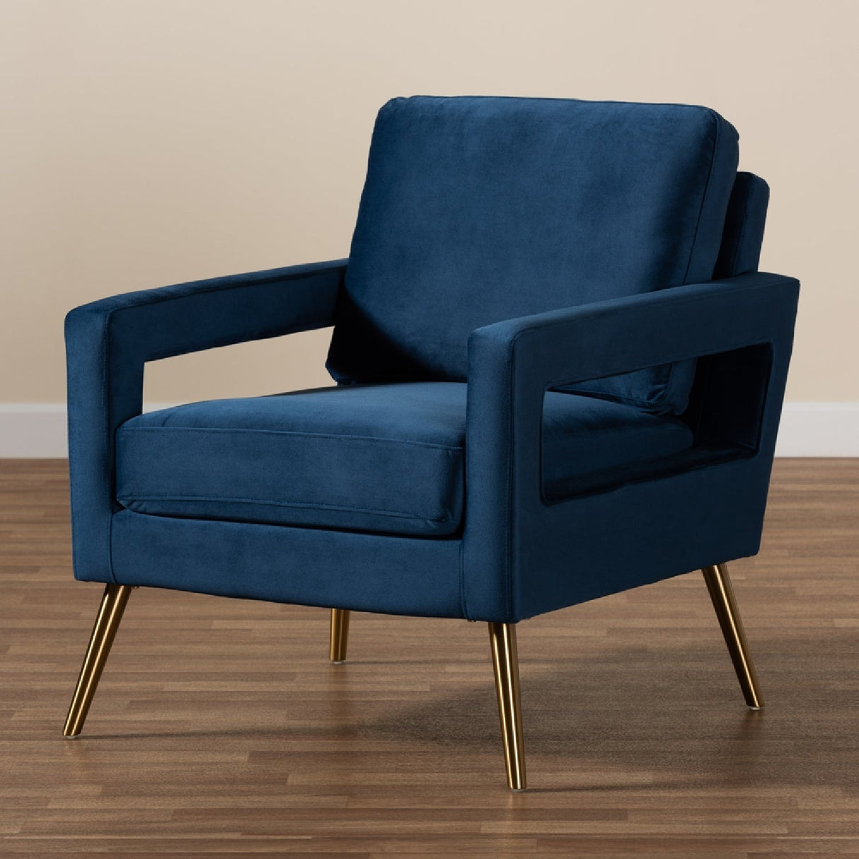 Velvet Open Armed Accent Chair | Bali Loom Leland | Oroa.com