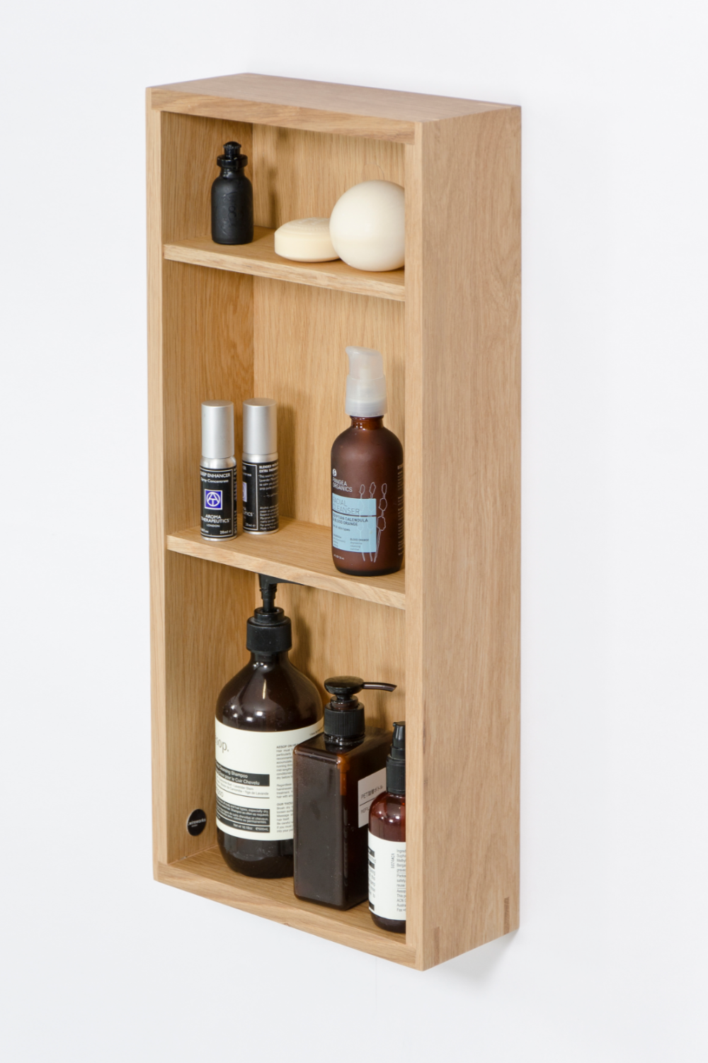Oak Wall Mounted Bathroom Shelf | Wireworks Slimline 550 | Oroa.com