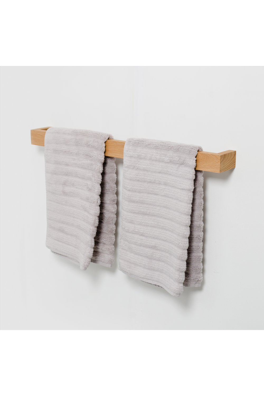 Oak Bathroom Towel Bar - 28” | Wireworks