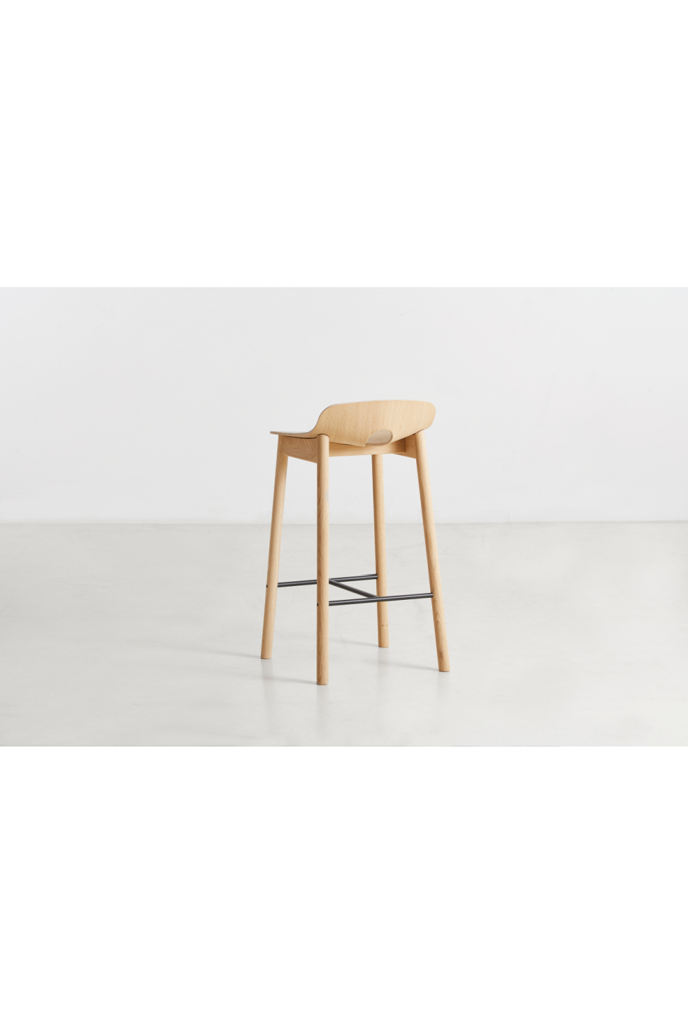 Classic Oak Counter Stool | WOUD Mono | OROA.com