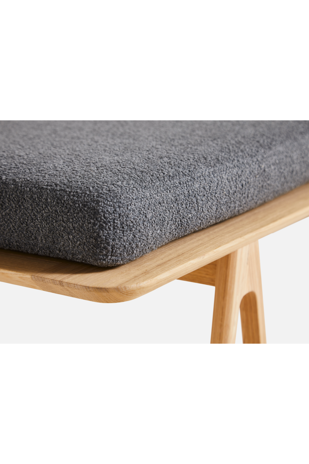 Cushioned Minimalist Day Bed | WOUD Level | OROA.com