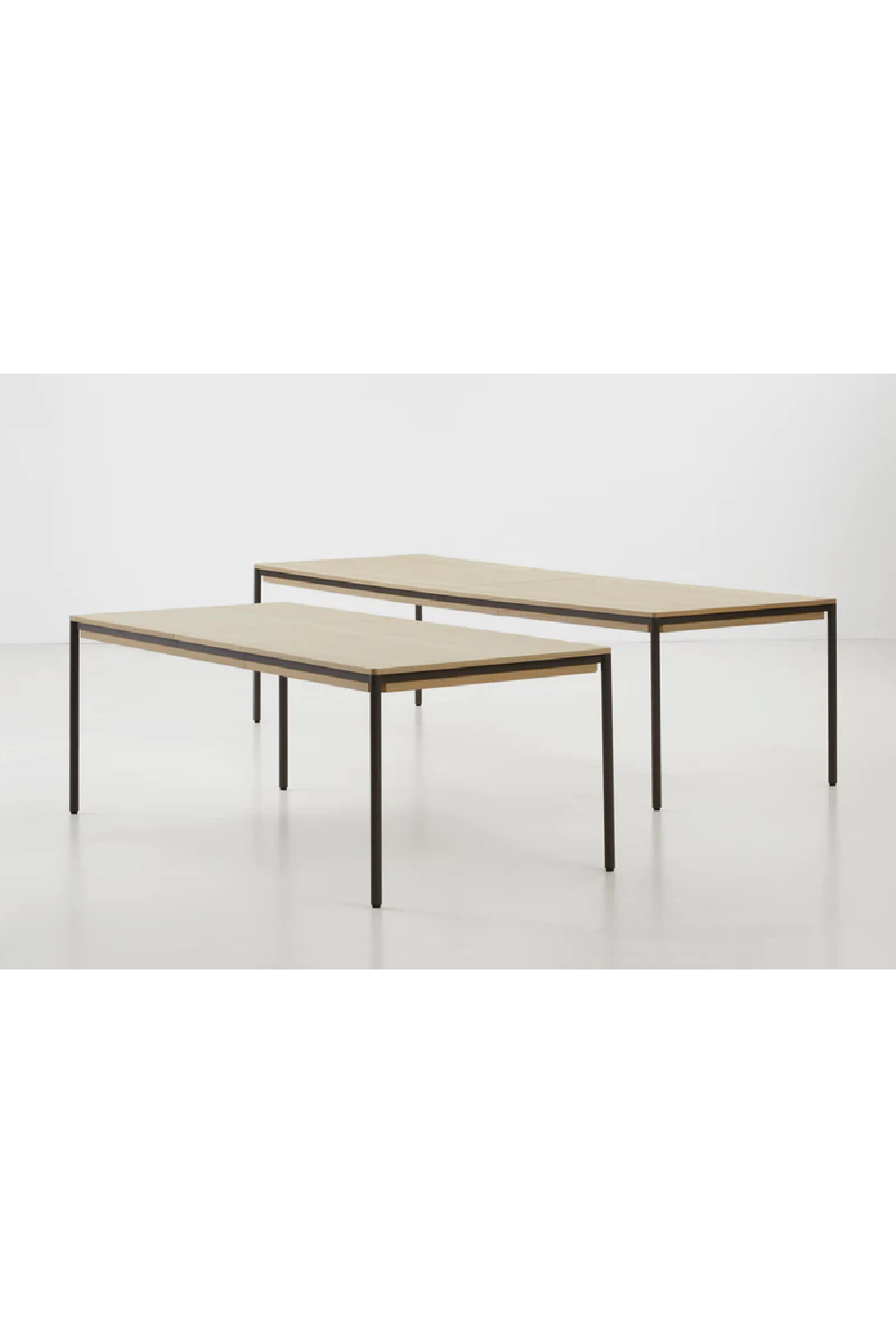 Oak Extendable Dining Table | WOUD Piezas | OROA.com