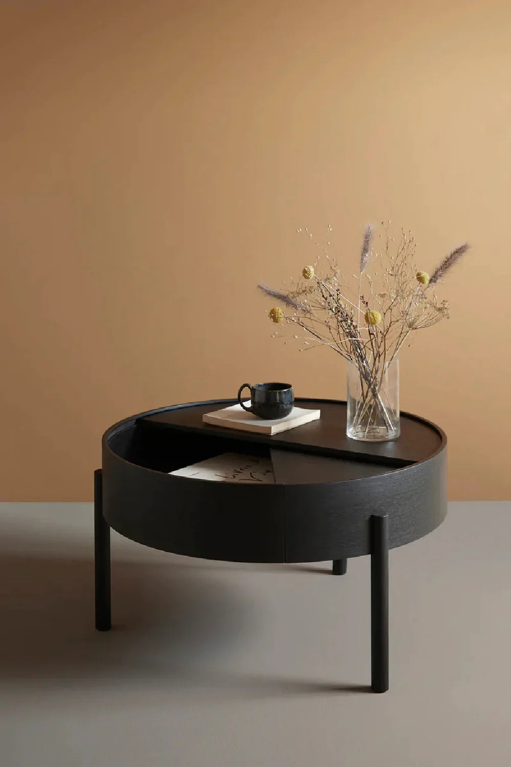 Contemporary Round Coffee Table M | WOUD Arc | OROA.com