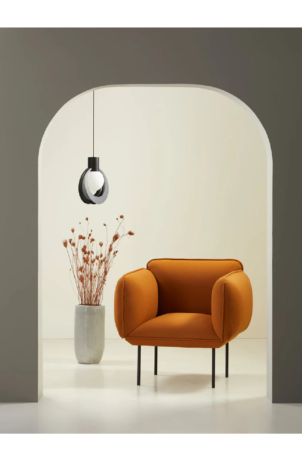 Modern Architectural Pendant Lamp M | WOUD Lunar | OROA.com